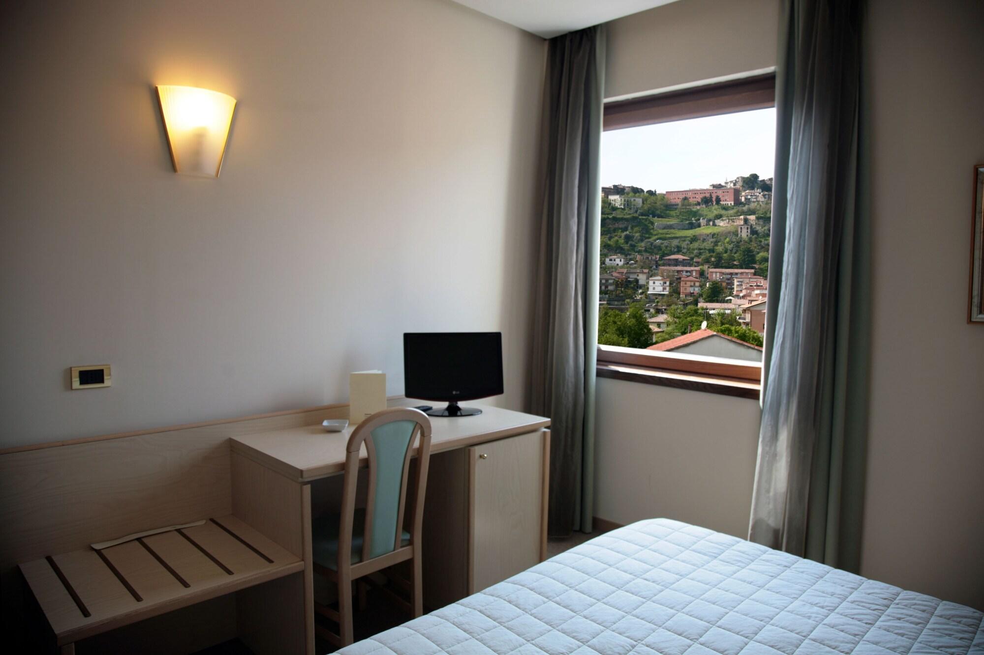 Hotel Bassetto Ferentino Eksteriør bilde