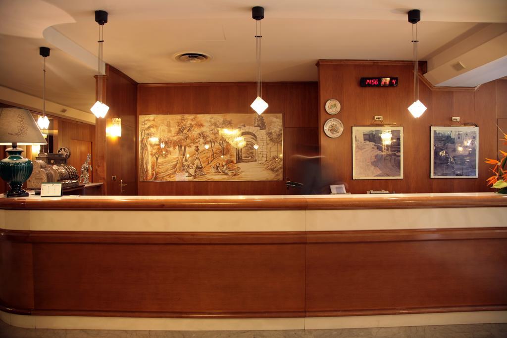 Hotel Bassetto Ferentino Eksteriør bilde